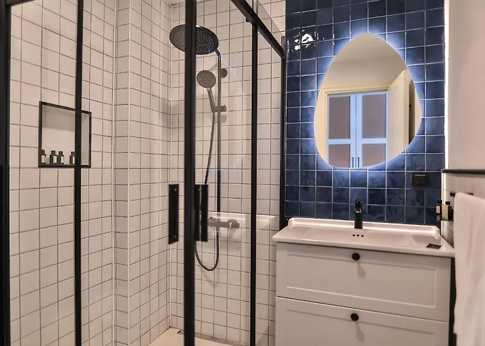 The North Wind Otel *